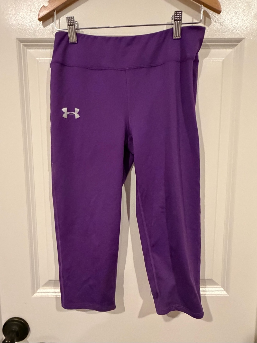 Under Armour Purple Girls' Athletic Capri Leggings L